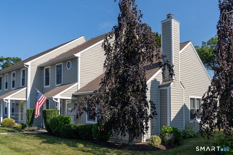Condo For Sale - 12 Michelle Lane #12<br/> Stonington, CT 06355