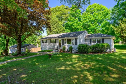 17 Castle Hill Drive Bethel CT 06801