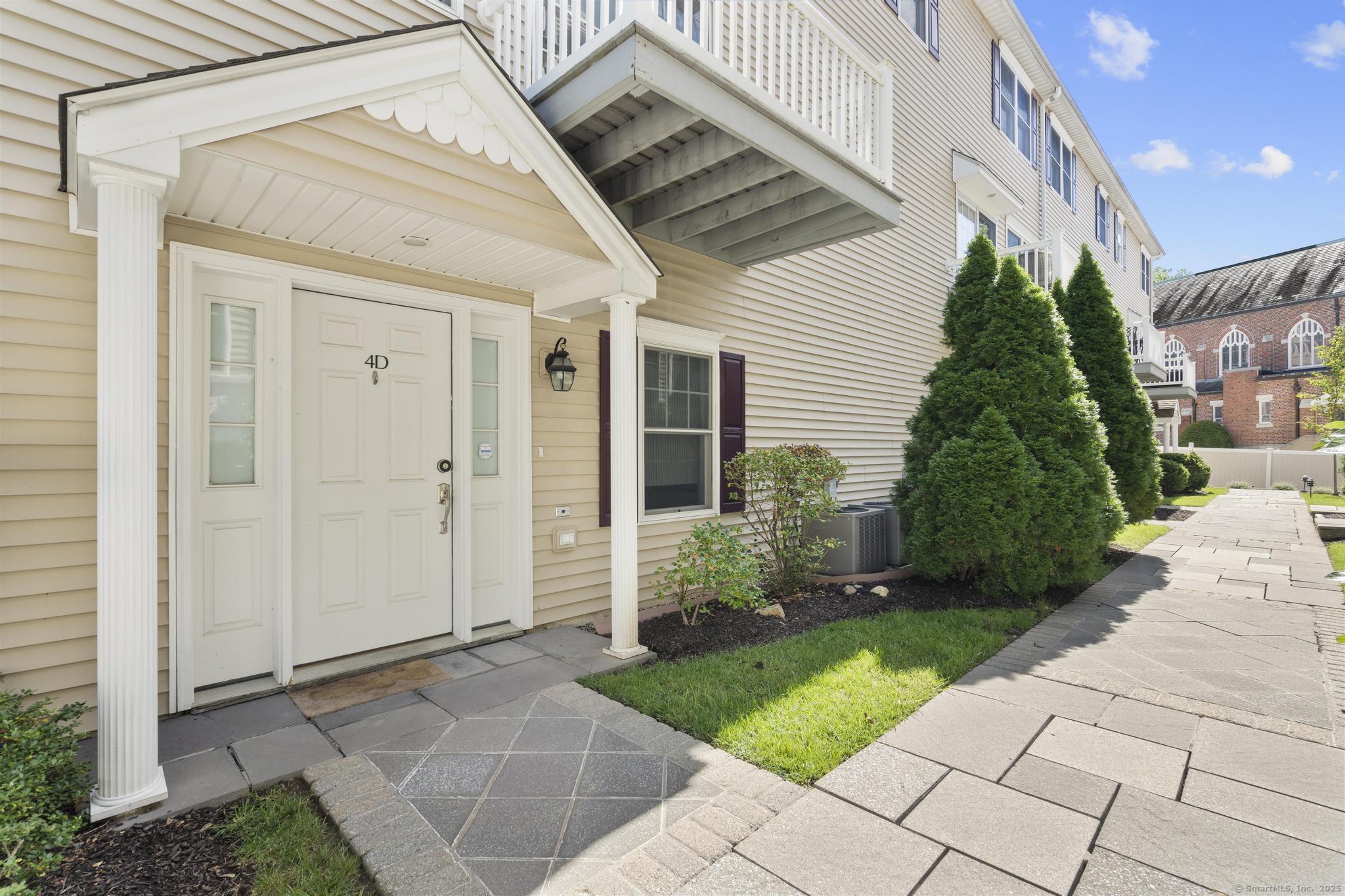 160 Glenbrook Road 4D