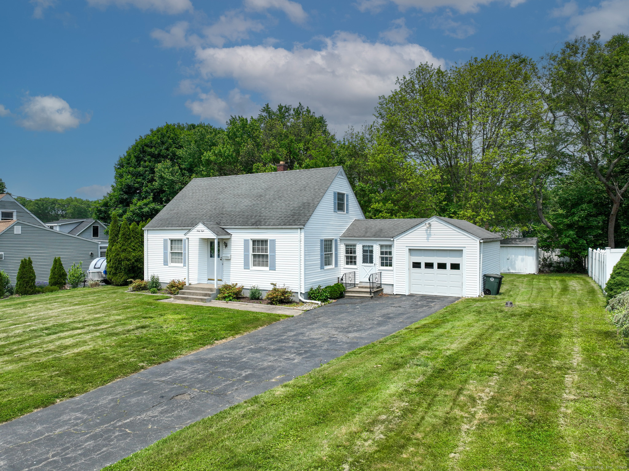 Property for Sale at Canterbury Lane, Milford, Connecticut - Bedrooms: 3 
Bathrooms: 1 
Rooms: 6  - $429,900
