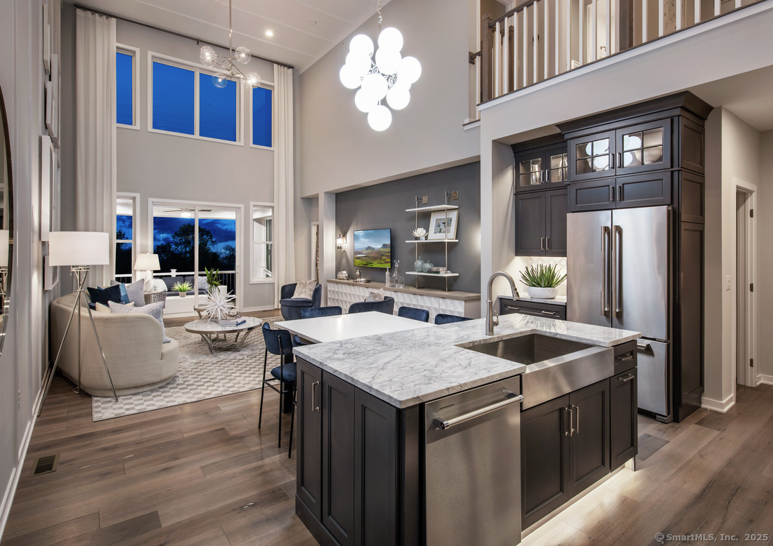 Property for Sale at Heritage Lane 68, Woodbridge, Connecticut - Bedrooms: 3 
Bathrooms: 3 
Rooms: 7  - $639,995