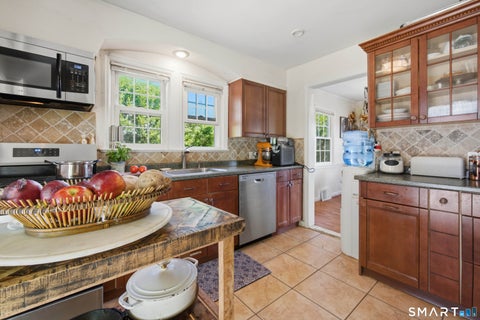 Tiny photo for 6 Robinview Terrace, Danbury, CT 06810 (MLS # 24184223)