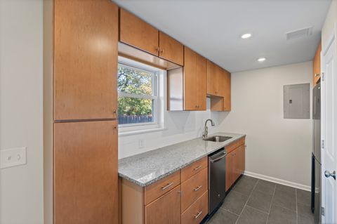 Tiny photo for 466 Middletown Avenue #APT 8, New Haven, CT 06513 (MLS # 24134324)