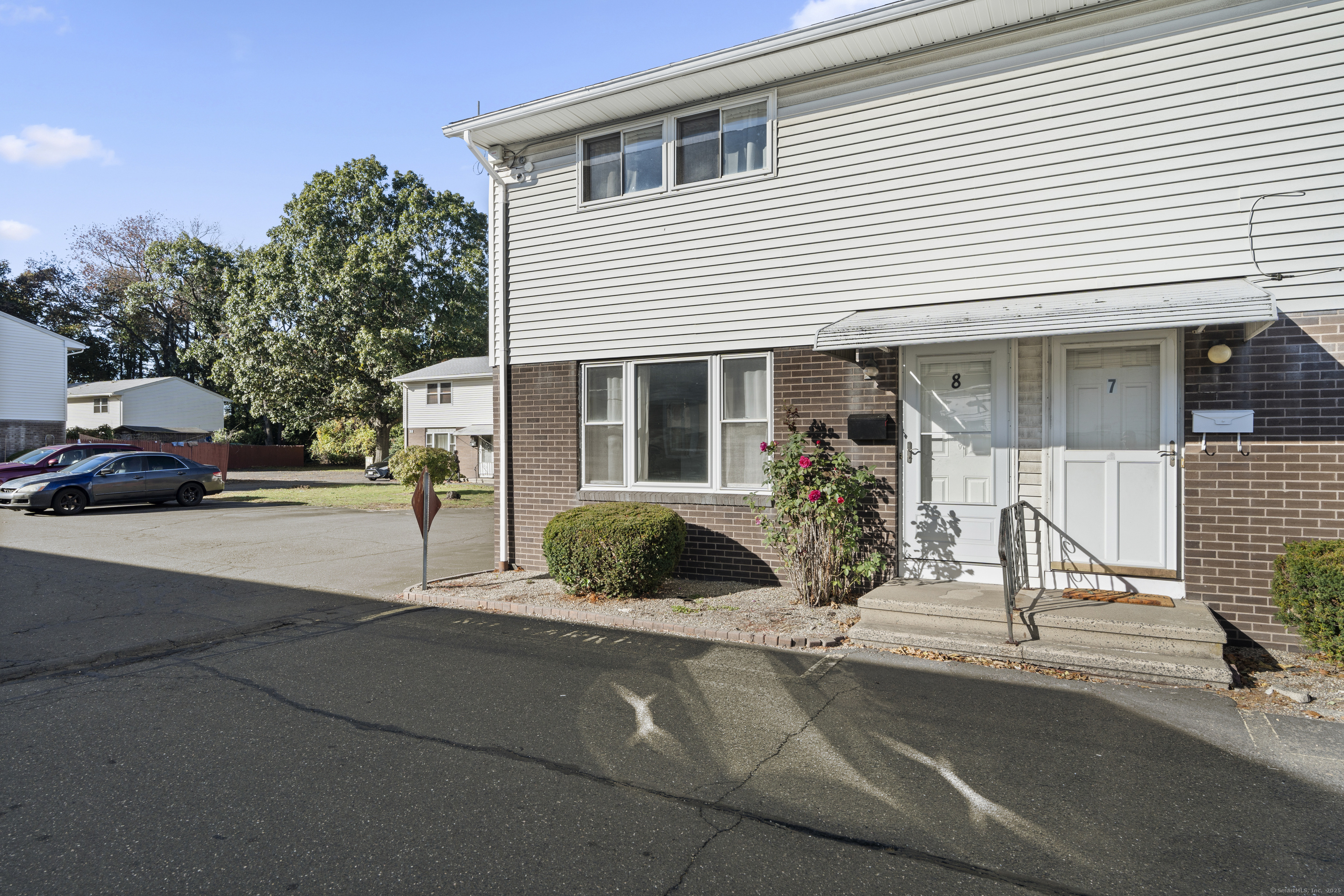 466 Middletown Avenue APT 8