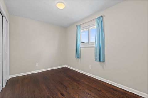 Tiny photo for 466 Middletown Avenue #APT 8, New Haven, CT 06513 (MLS # 24134324)