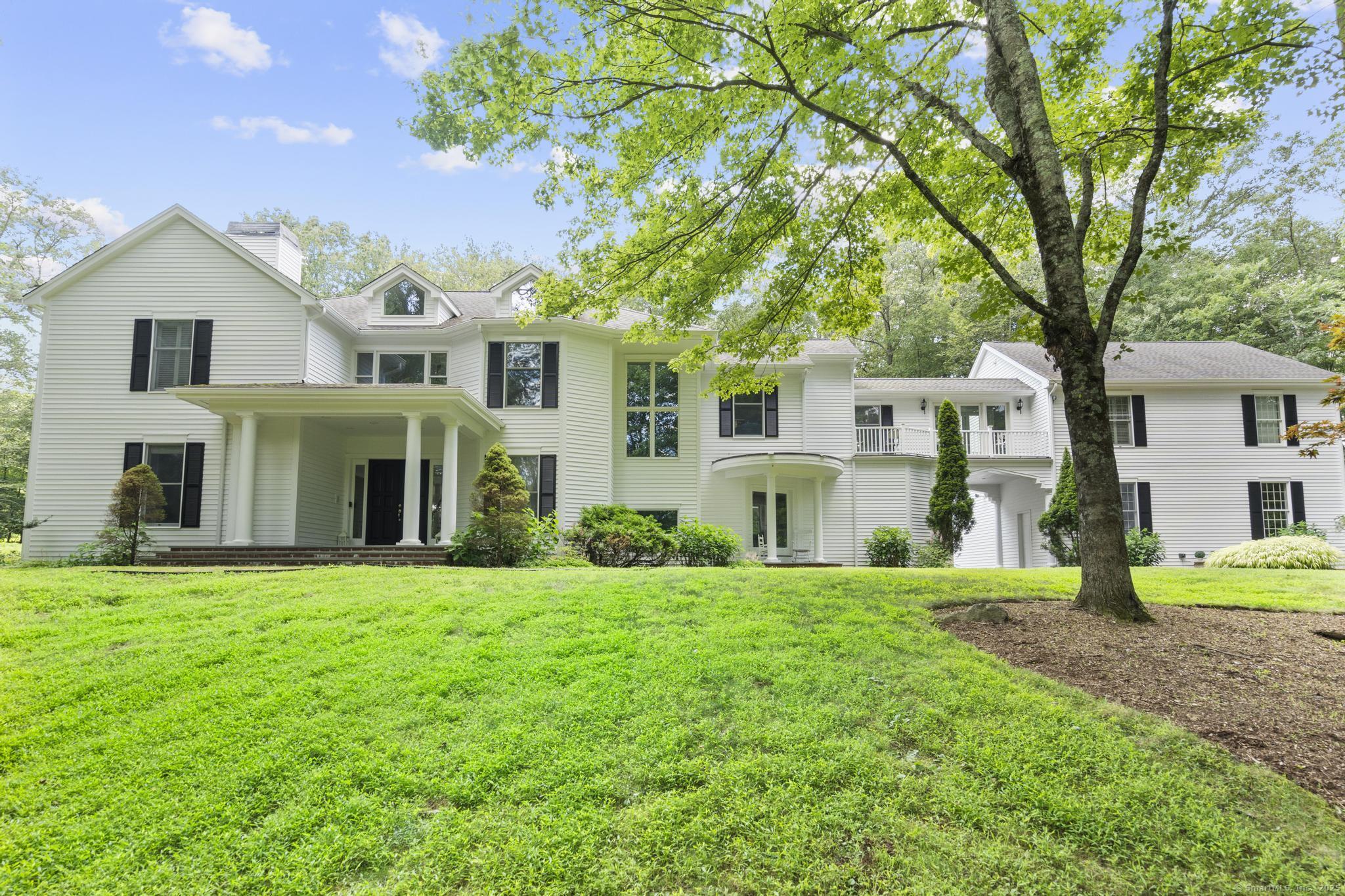 101 Brambley Hedge Circle