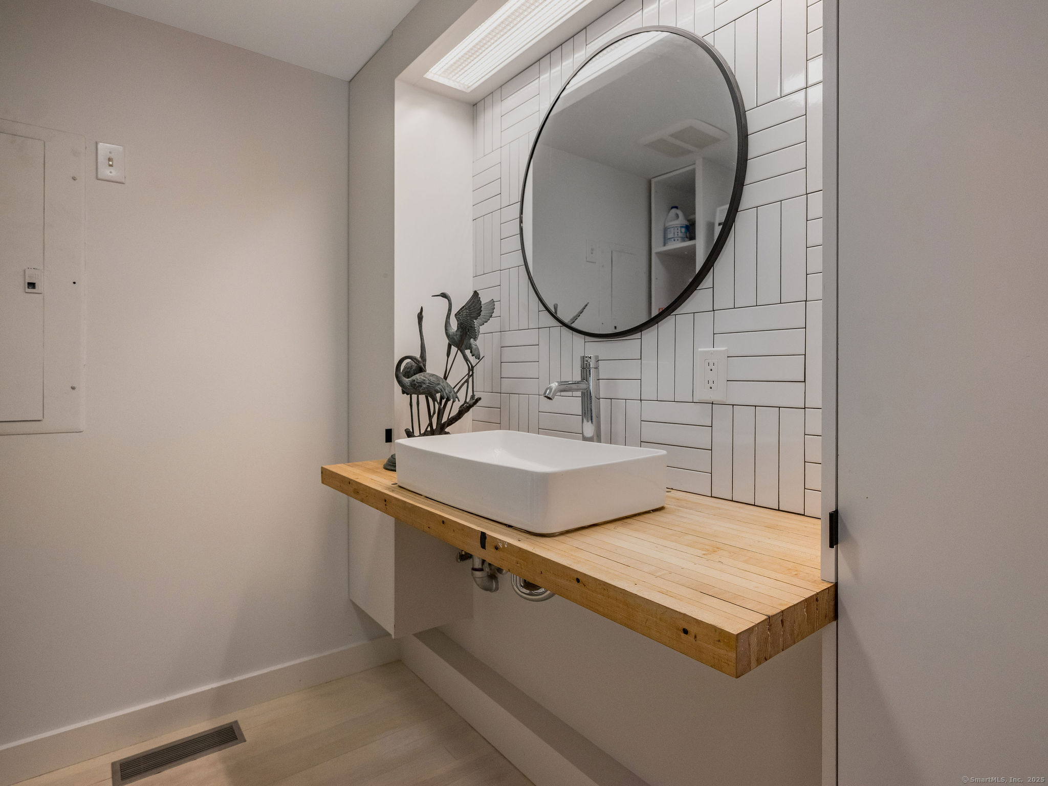 875 Boston Post Road #APT 3, Madison, Connecticut image 16
