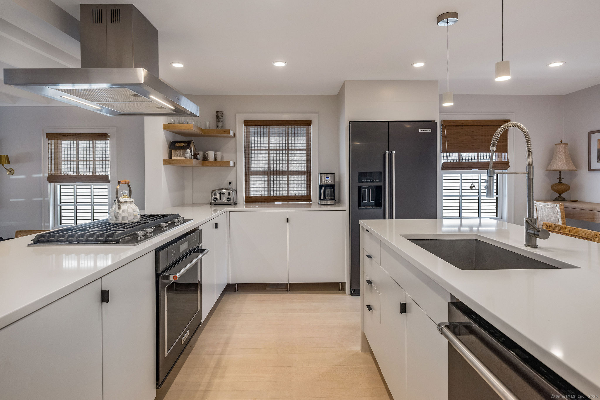 875 Boston Post Road #APT 3, Madison, Connecticut image 13