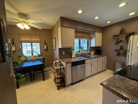 Tiny photo for 364 Foxwood Lane #364, Milford, CT 06461 (MLS # 24165205)