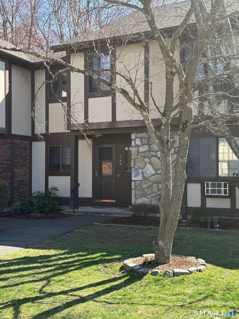 Photo of 364 Foxwood Lane #364, Milford, CT 06461 (MLS # 24165205)
