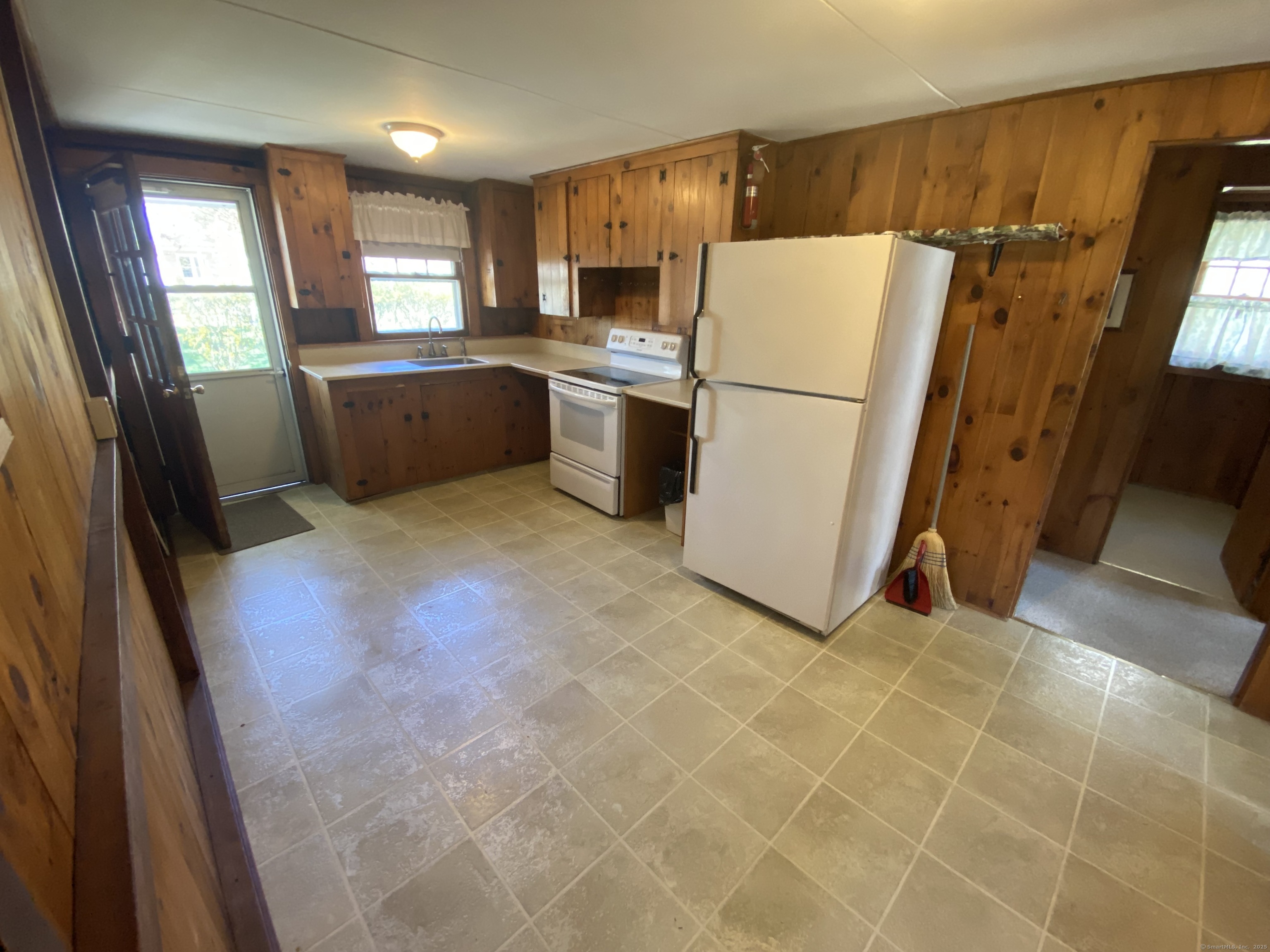 318 Billow Road, Old Lyme, Connecticut image 9