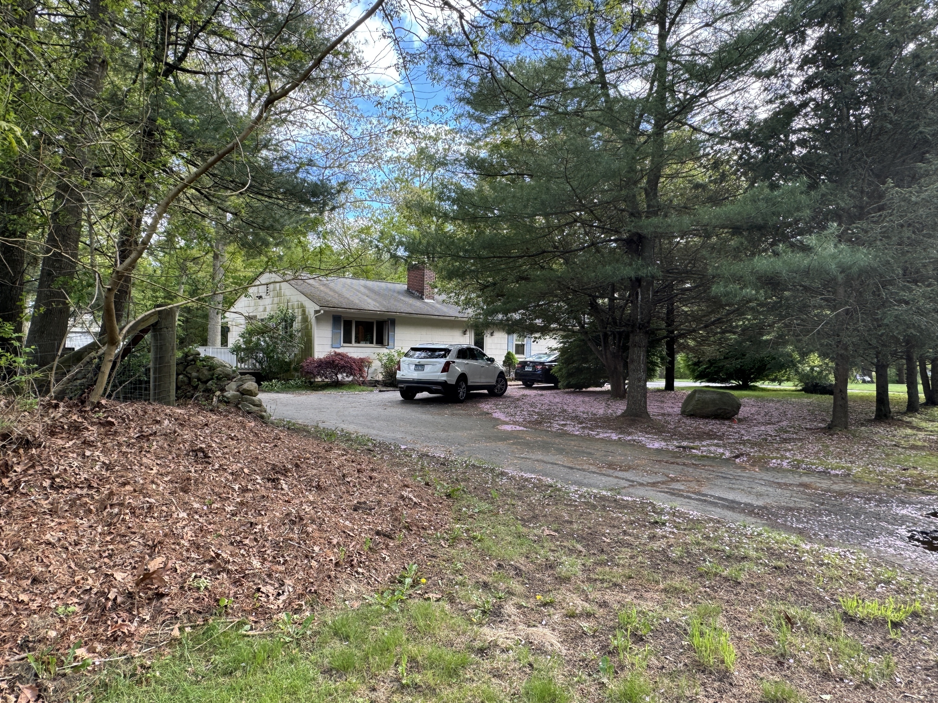 492 Providence New London Turnpike, North Stonington, Connecticut image 2