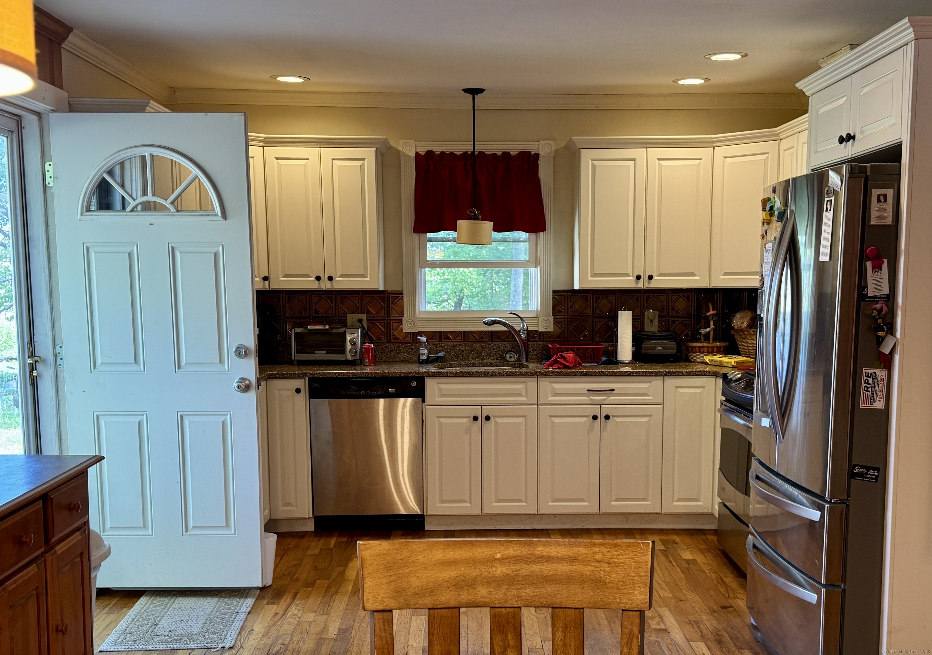492 Providence New London Turnpike, North Stonington, Connecticut image 8