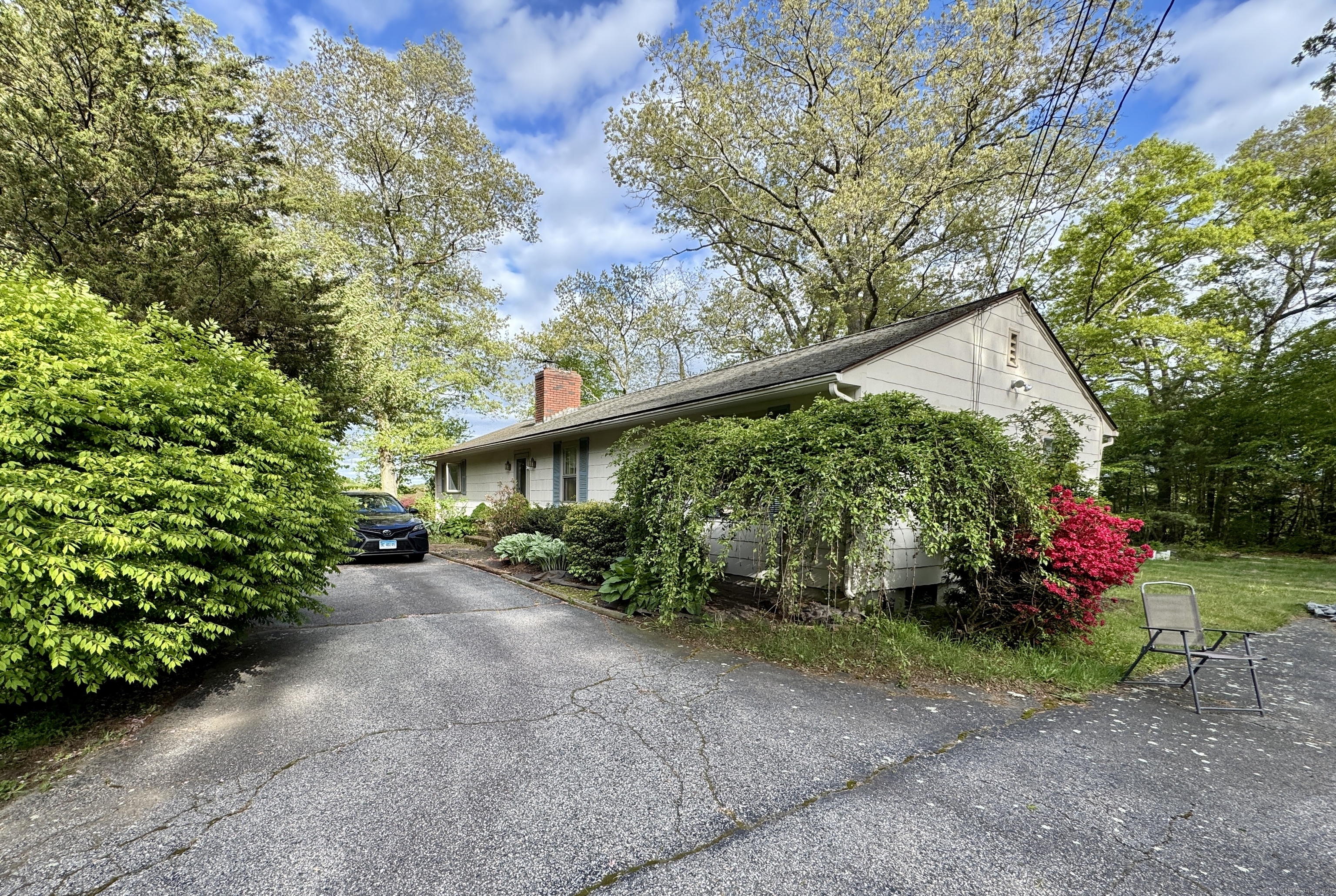 492 Providence New London Turnpike, North Stonington, Connecticut image 3