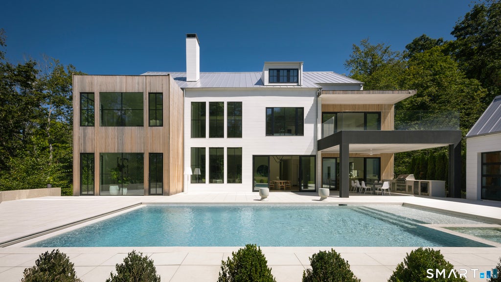 Photo of 41 Mohawk Lane, Greenwich, CT 06831 (MLS # 24205774)