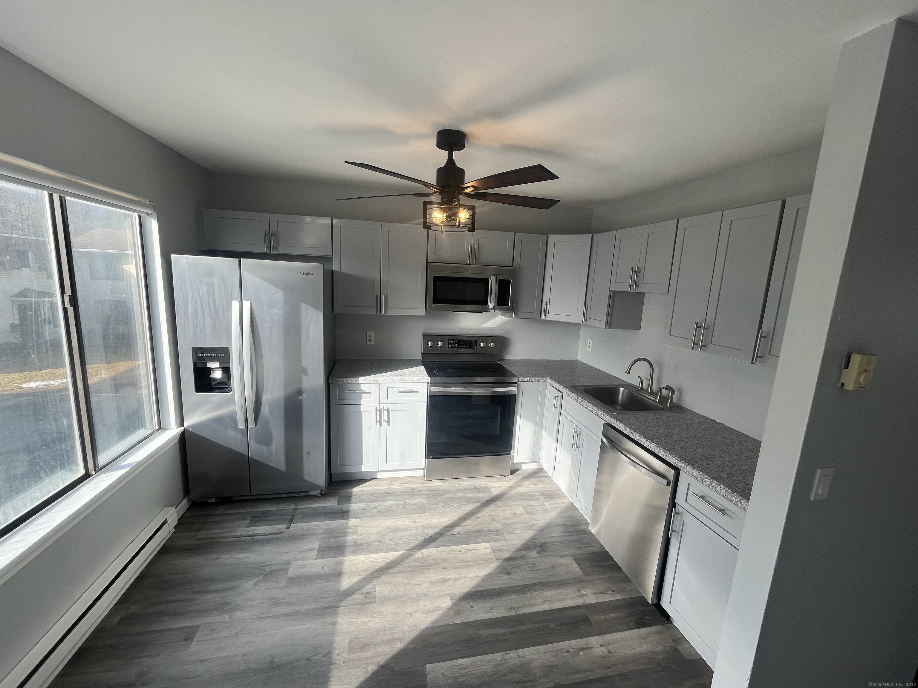 18 Dallas Terrace #APT 1, Waterbury, Connecticut image 2