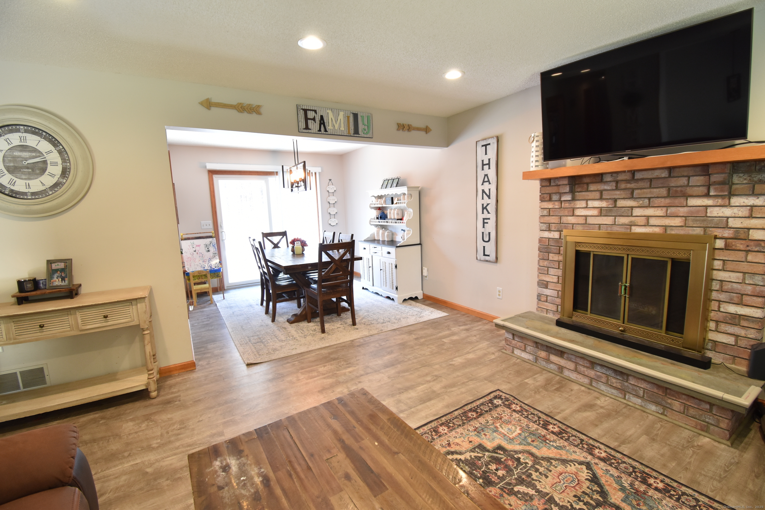 2032 Matthews Street, Bristol, Connecticut image 9