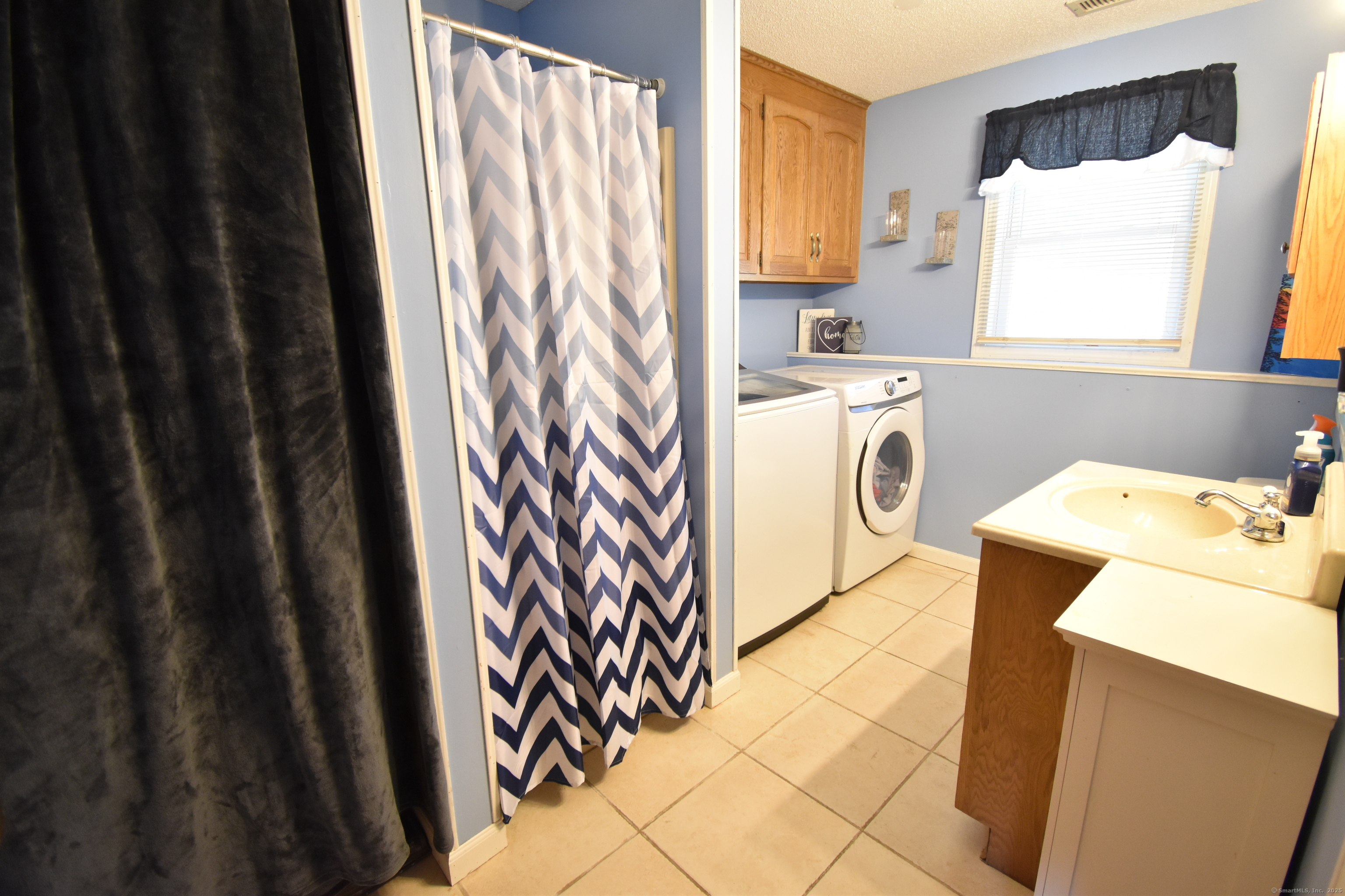 2032 Matthews Street, Bristol, Connecticut image 24
