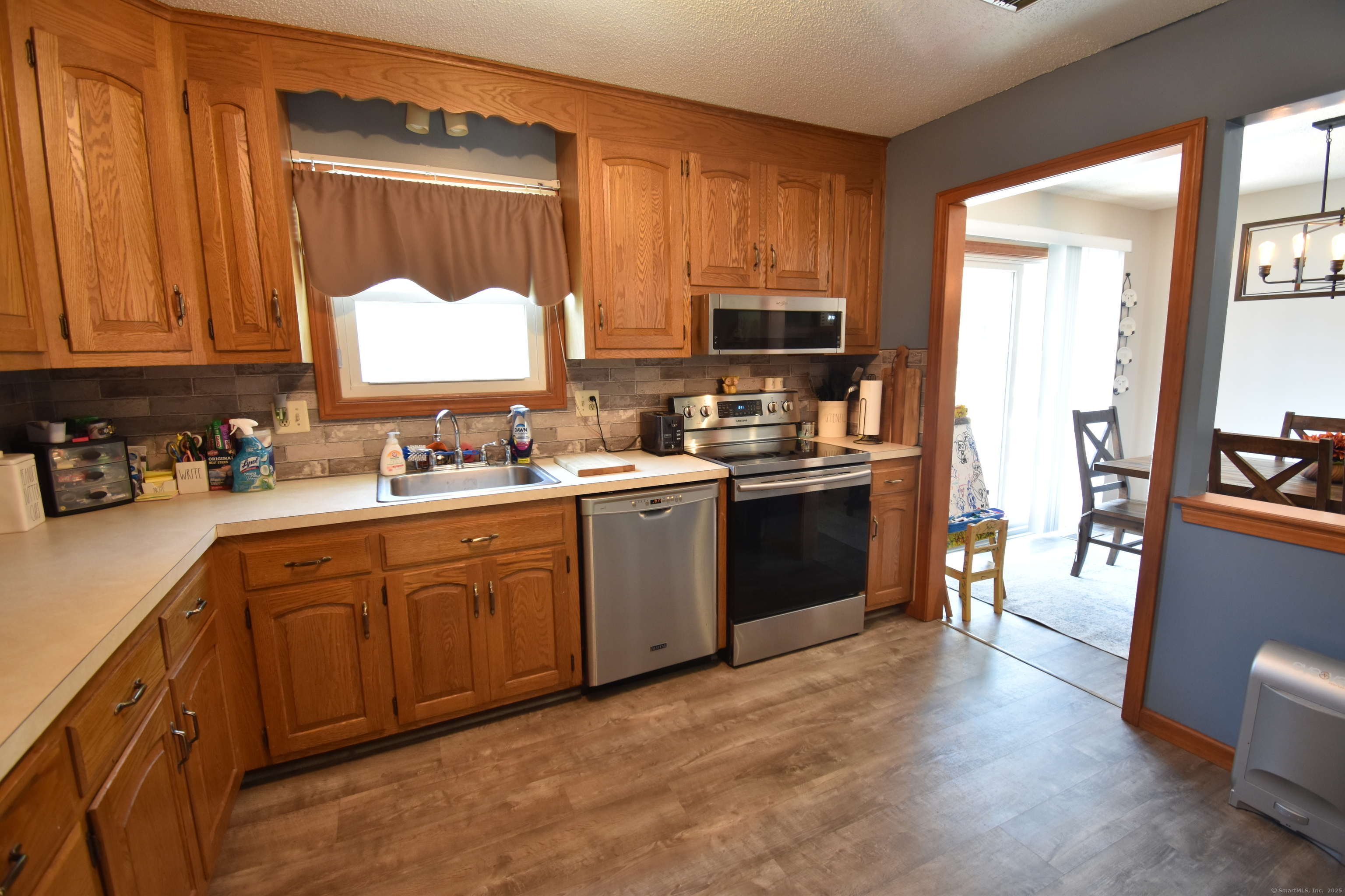 2032 Matthews Street, Bristol, Connecticut image 5