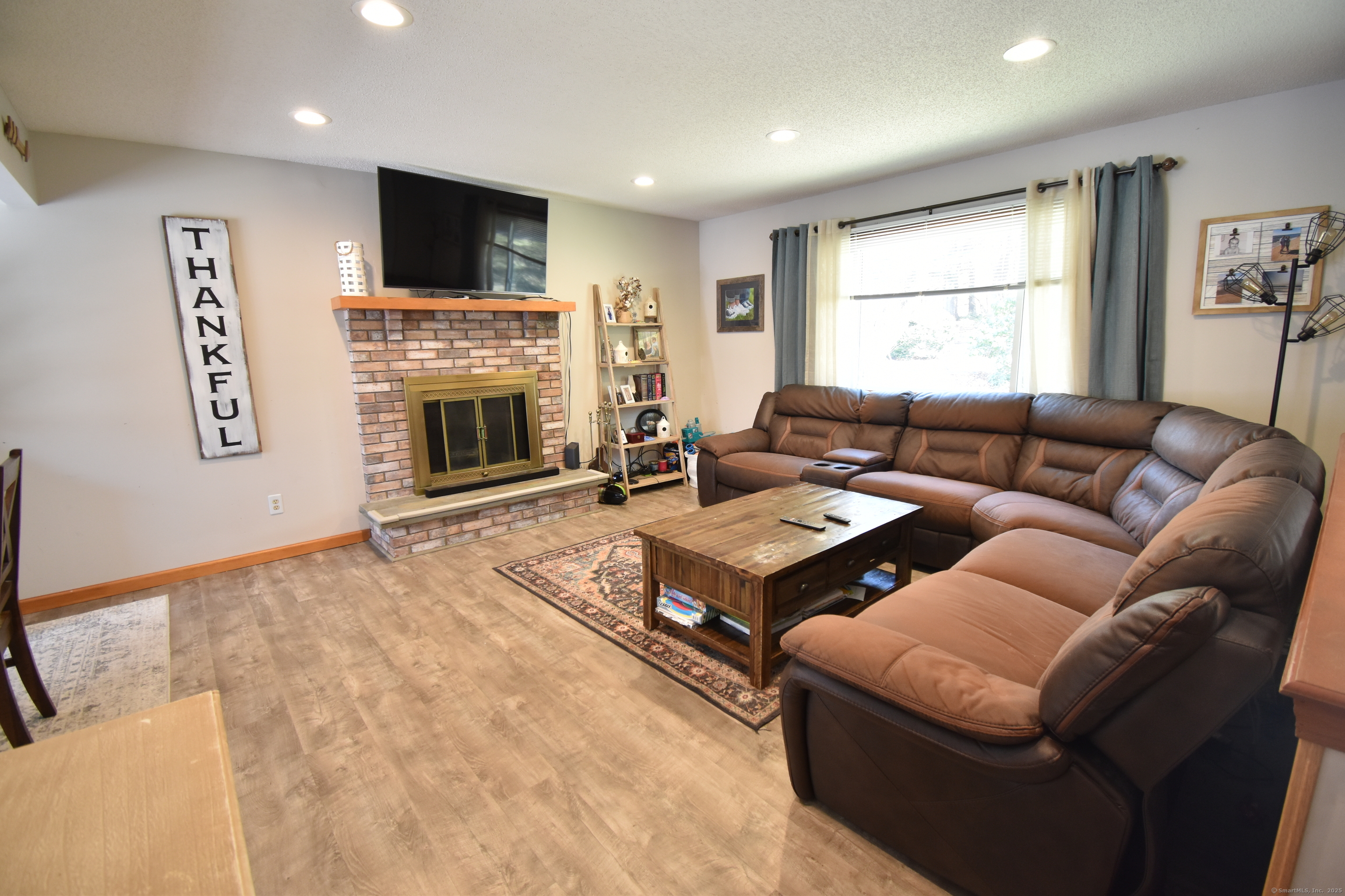 2032 Matthews Street, Bristol, Connecticut image 8