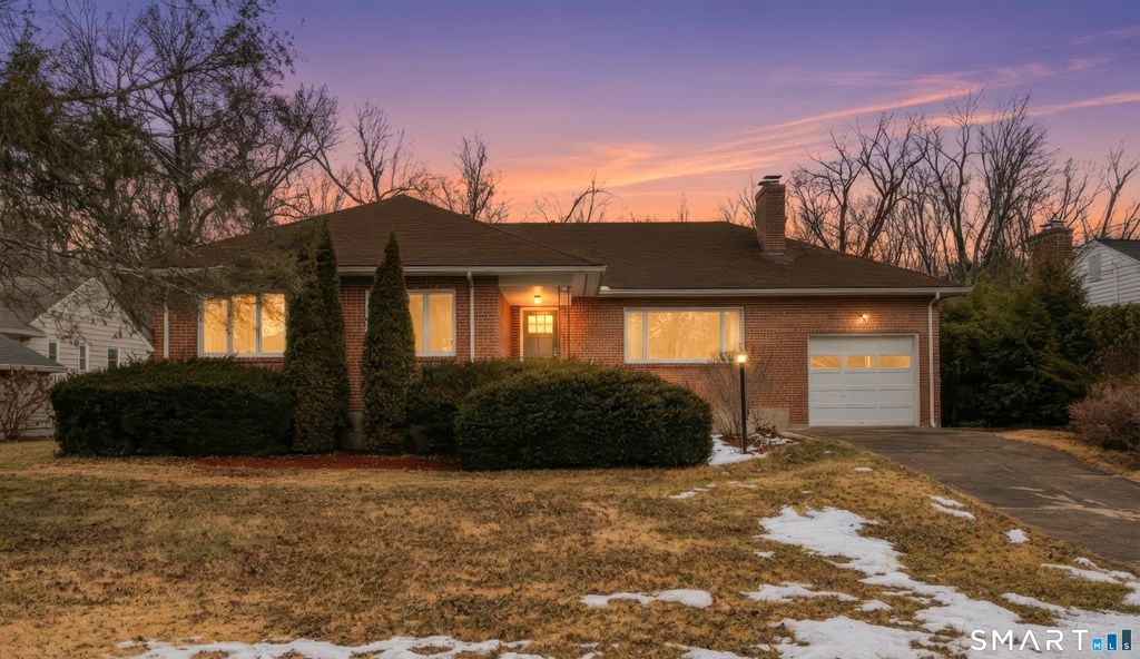 Photo of 30 Ravenwood Road, West Hartford, CT 06107 (MLS # 24146297)