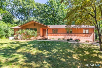 14 Mitchell Lane Woodbridge CT 06525
