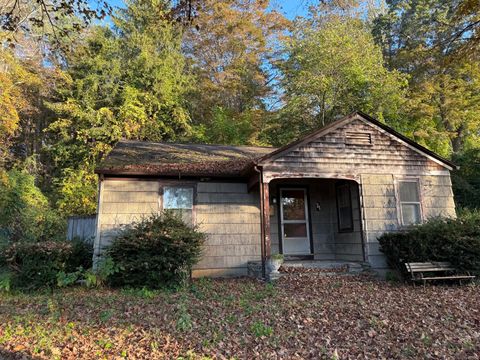 Photo of 21 E Liberty Street, Chester, CT 06412 (MLS # 24133075)