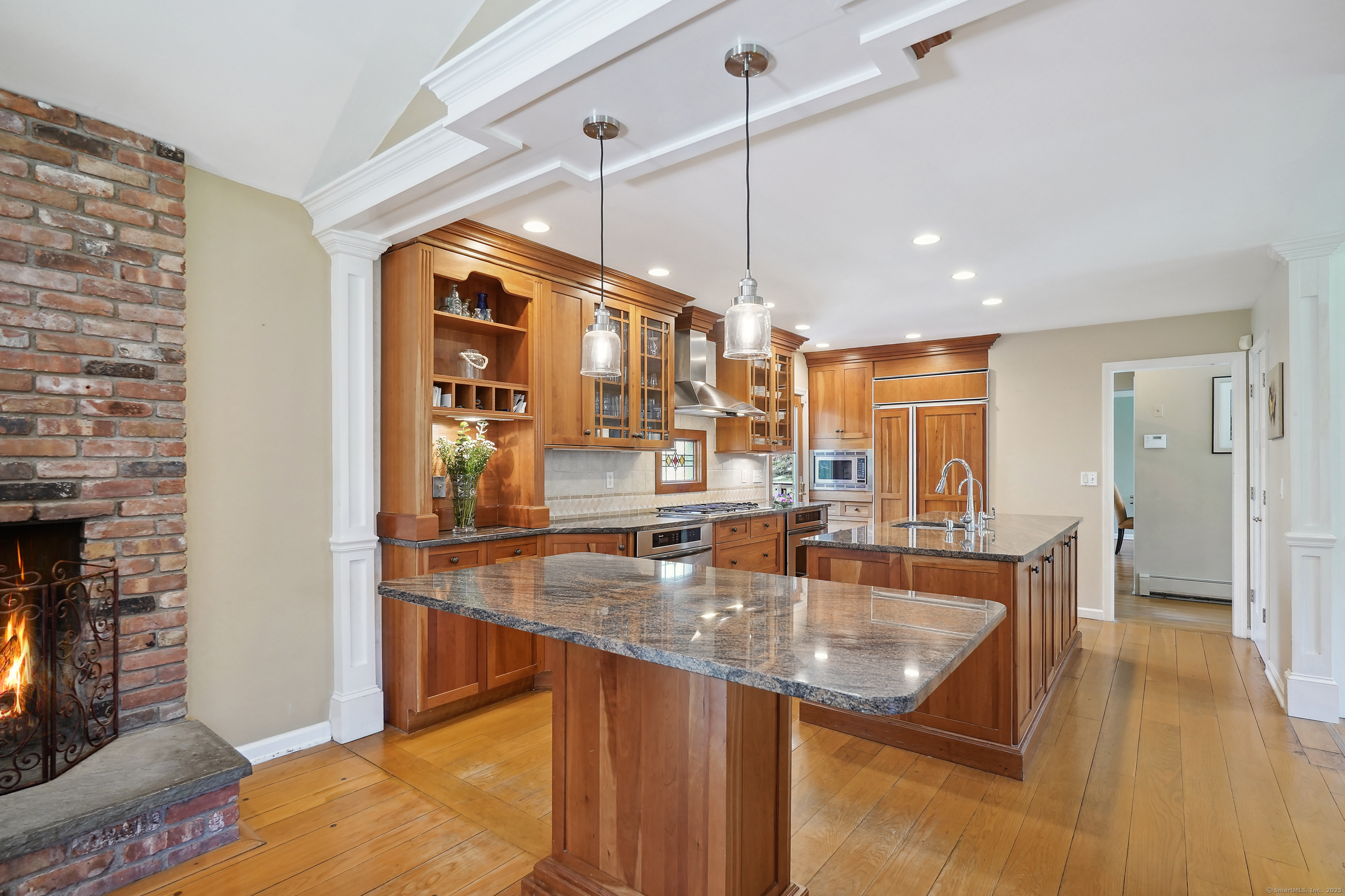 50 Carriage Drive, Stamford, Connecticut image 8