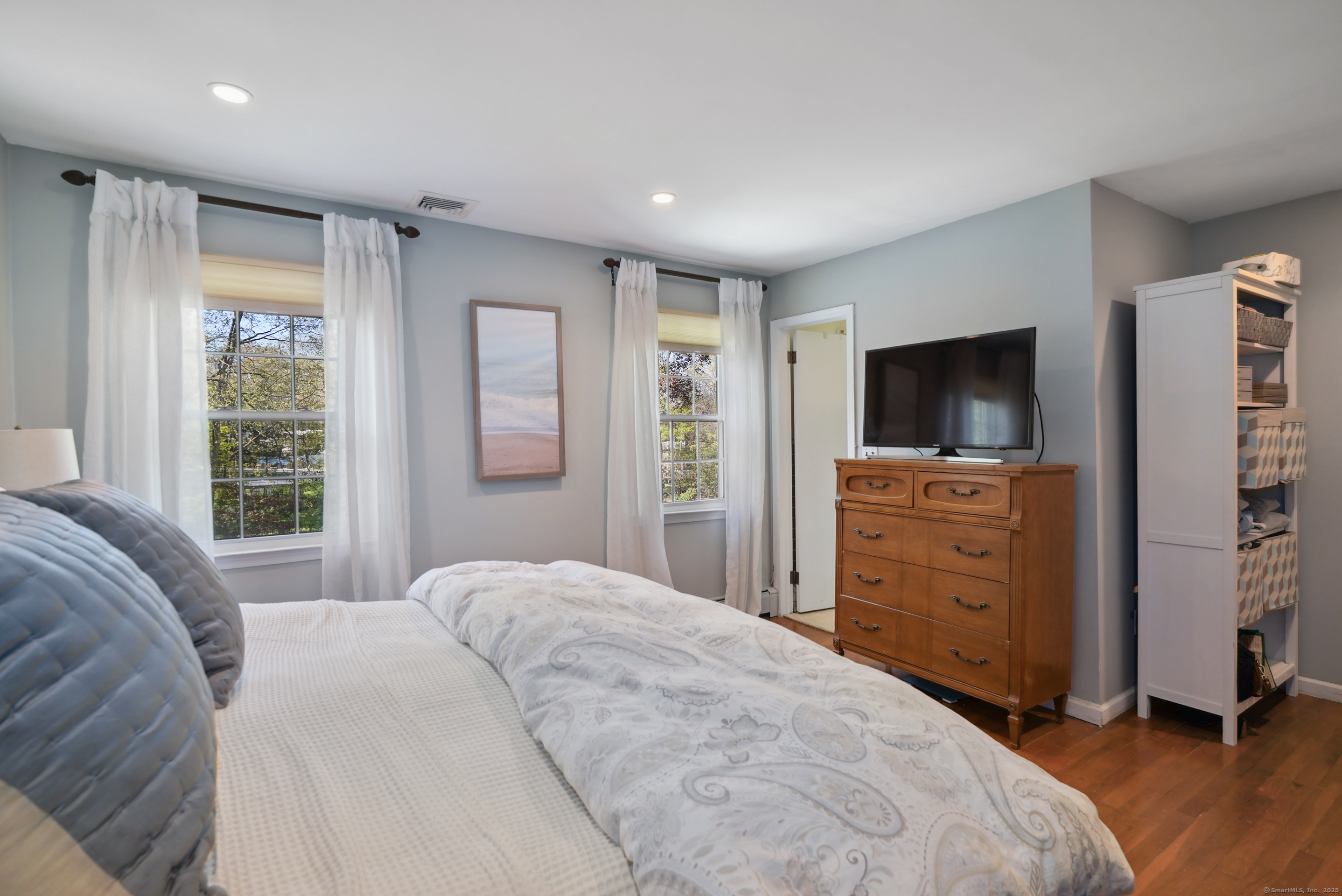 50 Carriage Drive, Stamford, Connecticut image 25