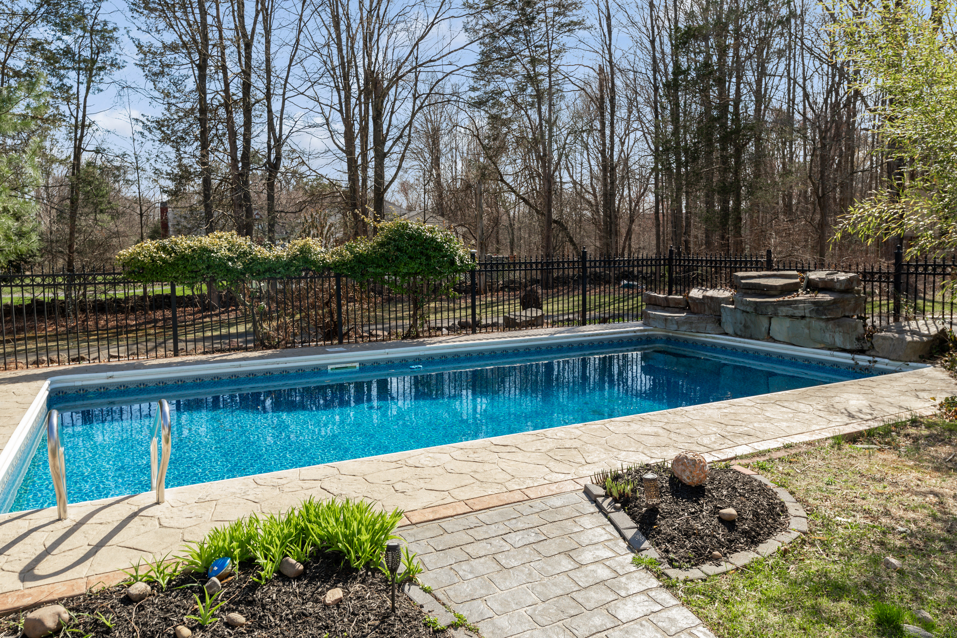 1701 S Main Street, Cheshire, Connecticut image 4