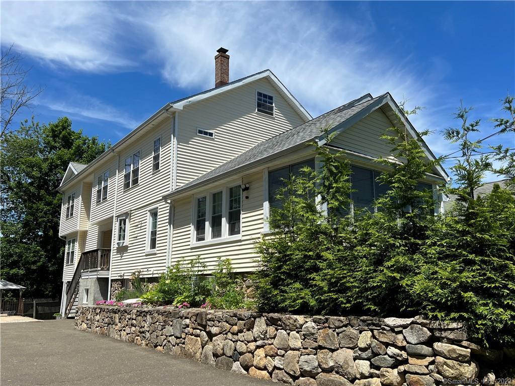 Rental Property at Fenwick Place 2, Norwalk, Connecticut - Bedrooms: 4 
Bathrooms: 3 
Rooms: 8  - $4,800 MO.