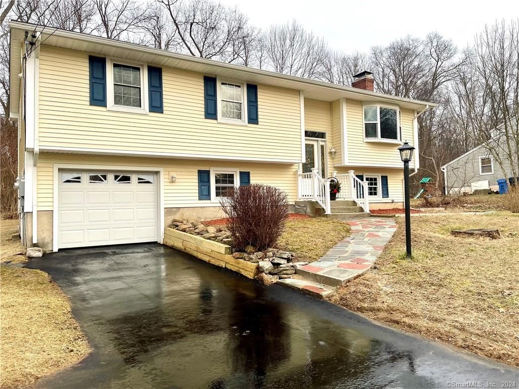 20 West Drive, Ledyard, CT 06335, MLS 170624320 Howard Hanna