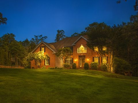 40 Pleasant Drive Southbury CT 06488
