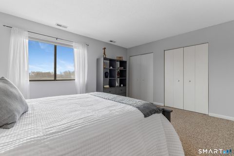 Tiny photo for 80 Country Lane #APT 20, Vernon, CT 06066 (MLS # 24151957)