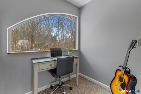 Tiny photo for 80 Country Lane #APT 20, Vernon, CT 06066 (MLS # 24151957)