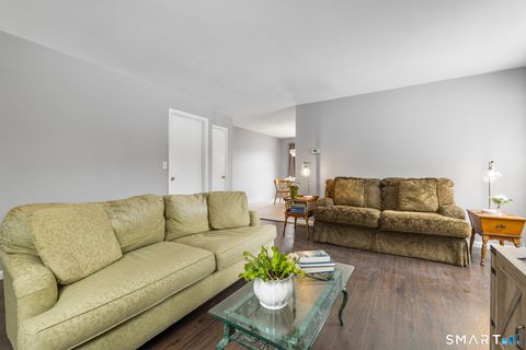 Tiny photo for 80 Country Lane #APT 20, Vernon, CT 06066 (MLS # 24151957)