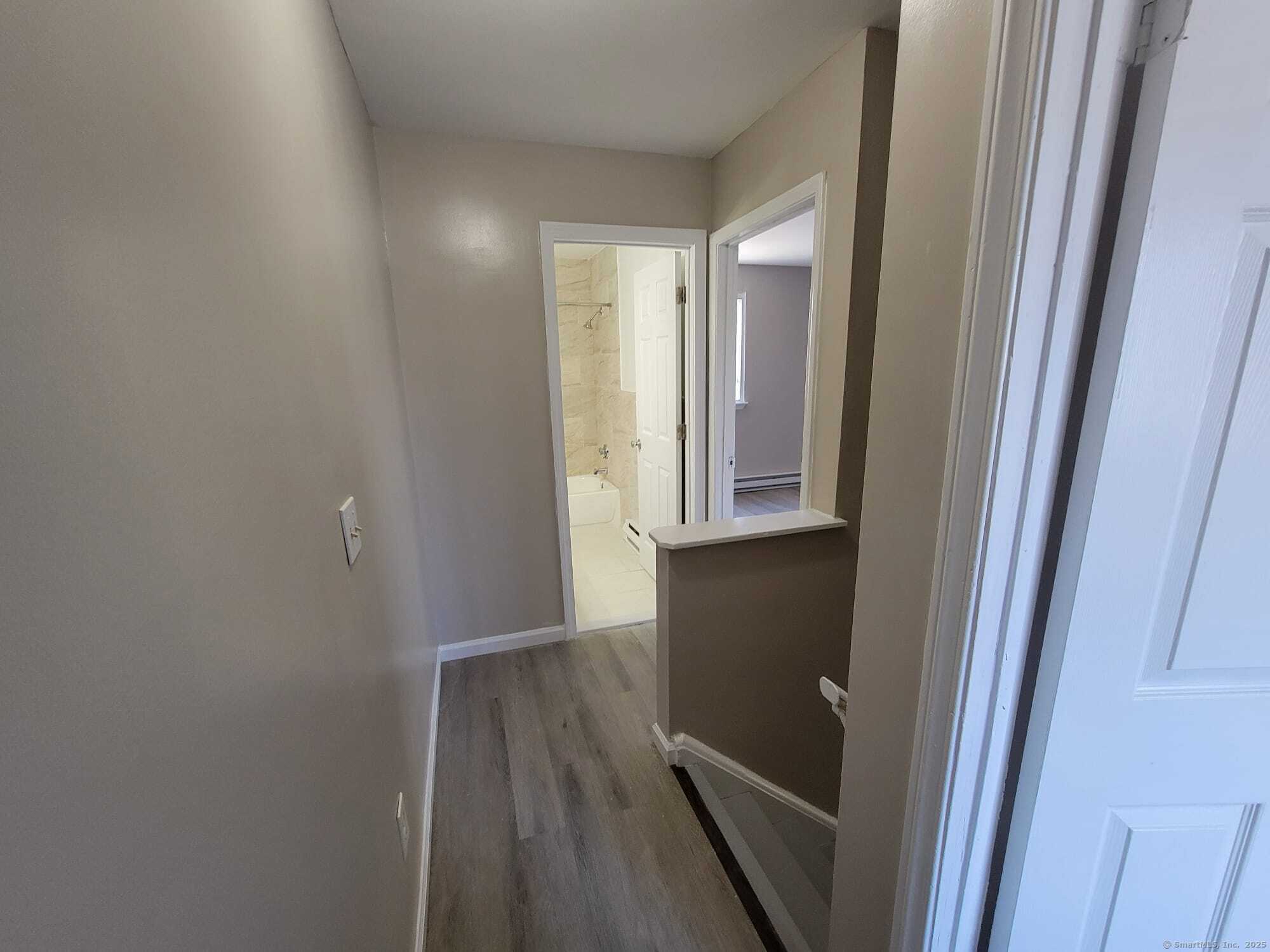 36 Sharon Road # APT 7, Waterbury, Connecticut image 10