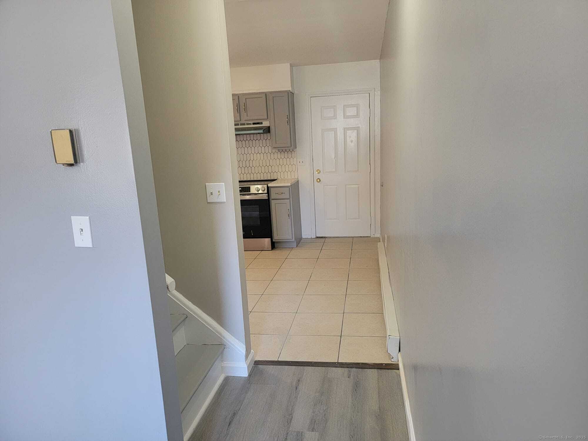 36 Sharon Road # APT 7, Waterbury, Connecticut image 12