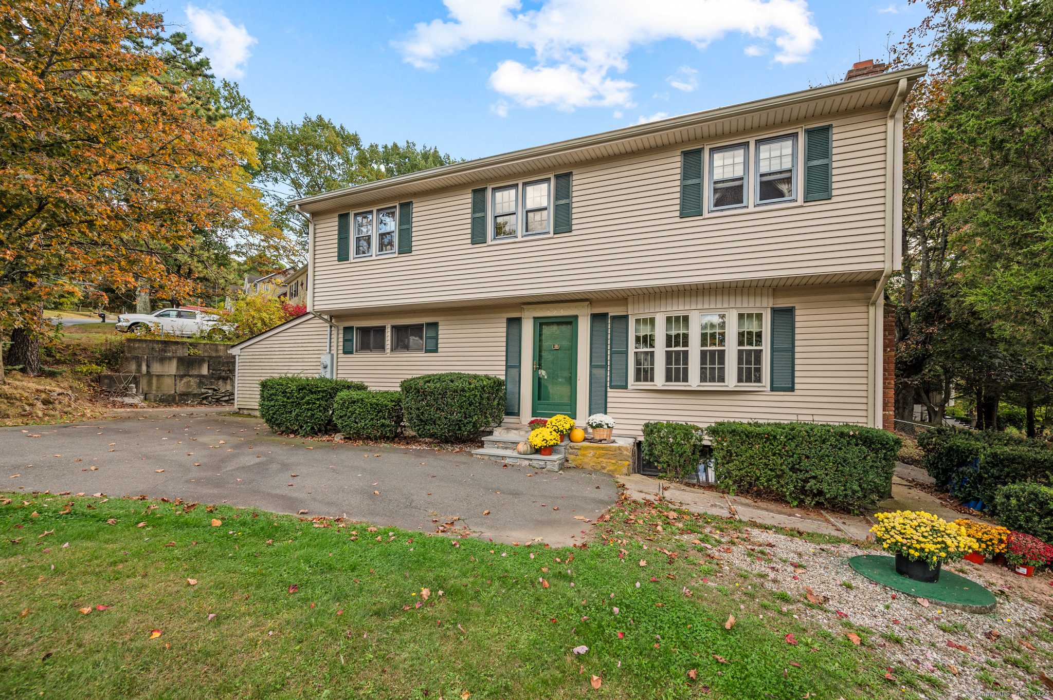 324 Willis Street, Bristol, Connecticut image 2