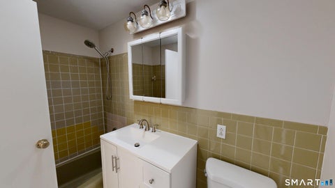 Tiny photo for 146 Springside Avenue #C2, New Haven, CT 06515 (MLS # 24216516)