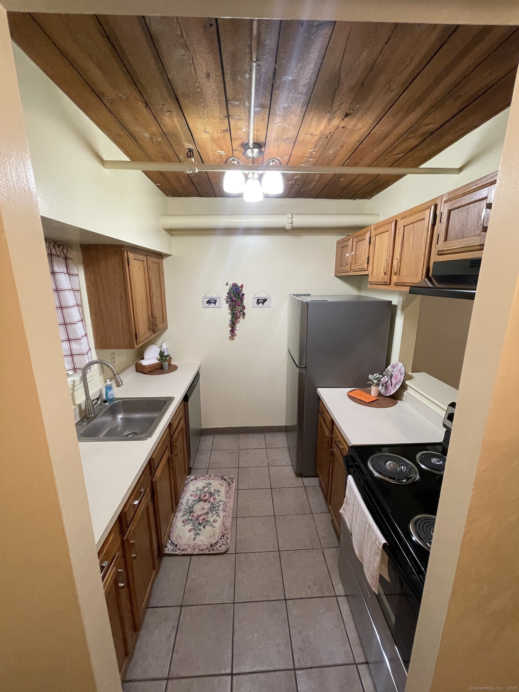 Torrington, Connecticut 06790, United States, 1 Bedroom Bedrooms, ,1 BathroomBathrooms,Residential,Active,189736