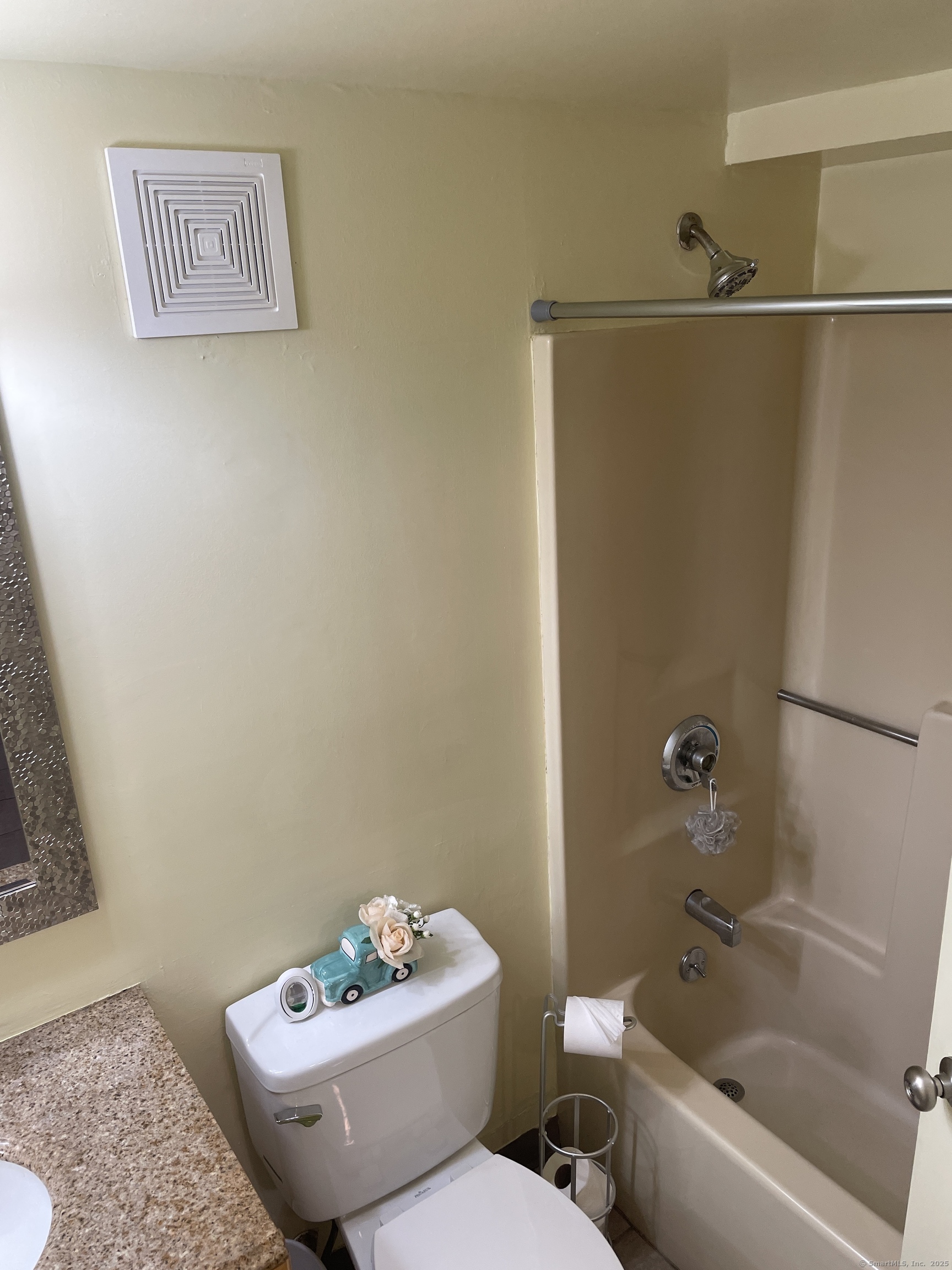 Torrington, Connecticut 06790, United States, 1 Bedroom Bedrooms, ,1 BathroomBathrooms,Residential,Active,189736