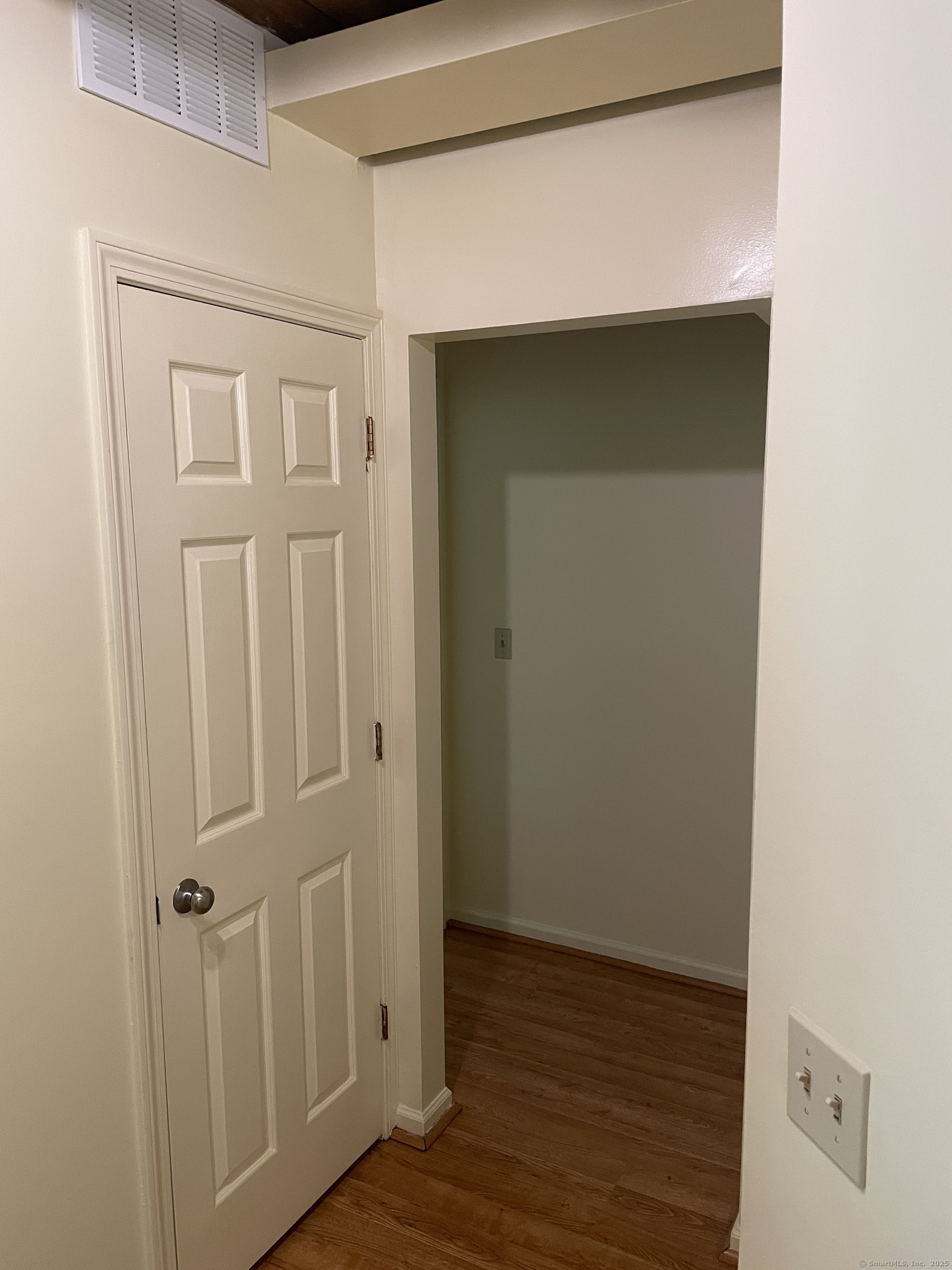 Torrington, Connecticut 06790, United States, 1 Bedroom Bedrooms, ,1 BathroomBathrooms,Residential,Active,189736