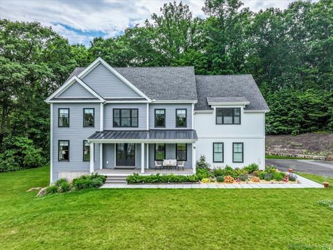 Single Family Residence in Southbury CT 75 Vista View Drive.jpg