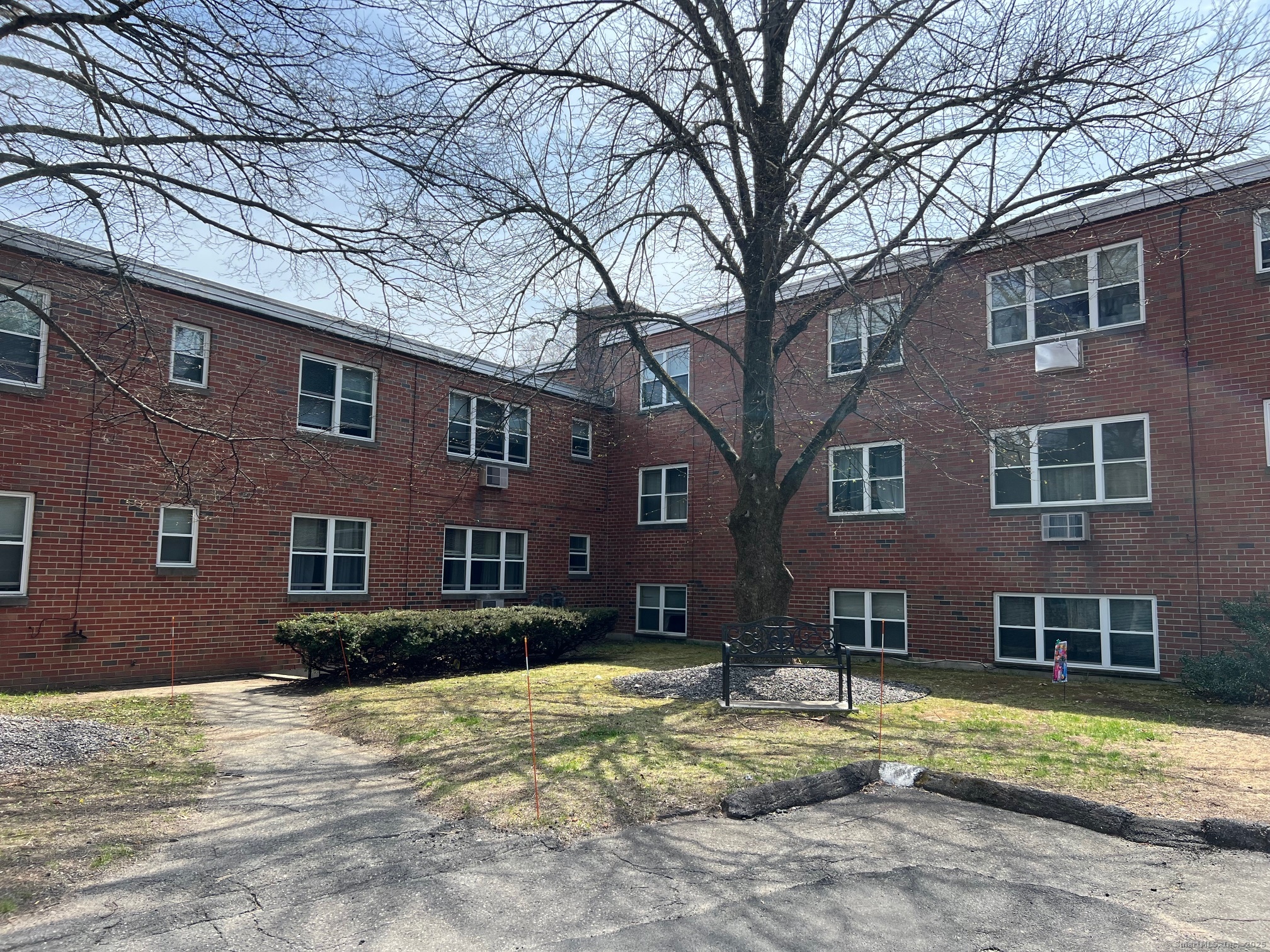 Rental Property at High Street, Torrington, Connecticut - Bedrooms: 1 
Bathrooms: 1 
Rooms: 4  - $1,175 MO.