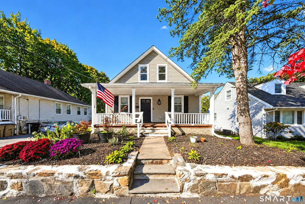 Photo of 15 Ridgeway Street, Stamford, CT 06907 (MLS # 24212791)