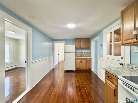 Tiny photo for 186 W Washington Street #2, Bristol, CT 06010 (MLS # 24138130)