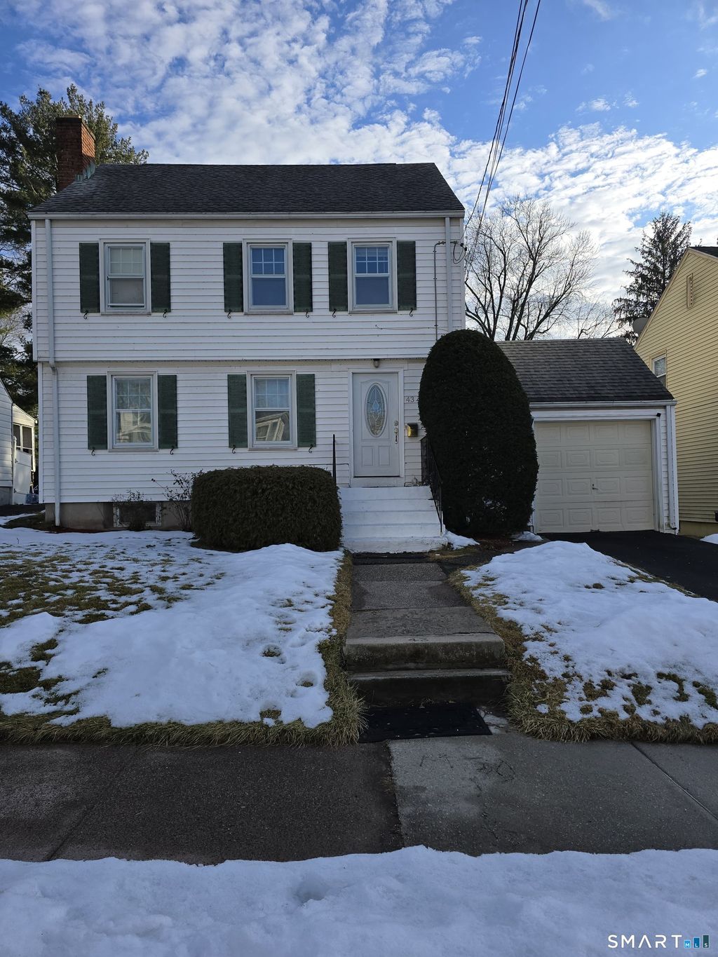 Photo of 43 Yale Street, Hartford, CT 06114 (MLS # 24149219)