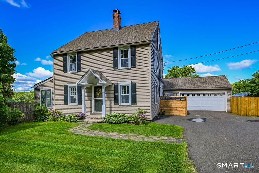 10 Carmel Hill Road South