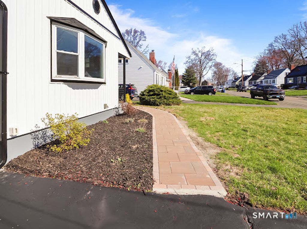 Photo of 148 Central Avenue, West Haven, CT 06516 (MLS # 24166538)